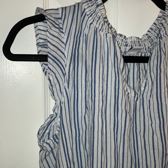Old Navy Blue and White Striped Blouse with Flutter Sleeves, Size M - Picture 4 of 6